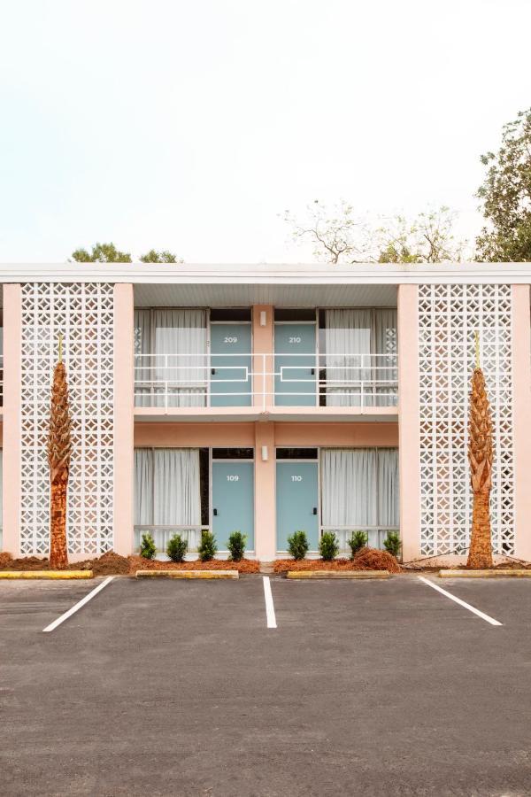 The Starlight Motor Inn Charleston Exterior photo